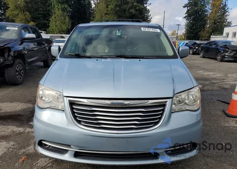 2013 Chrysler Town & Country Touring из США, поврежденный, VIN 2C4RC1BGXDR540496